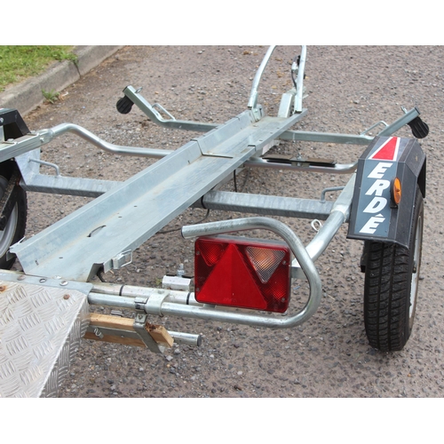 700A - 2016 Erde SAS single motorcycle trailer with lights, with tyres, breakaway chain, only used 5 or 6 t... 