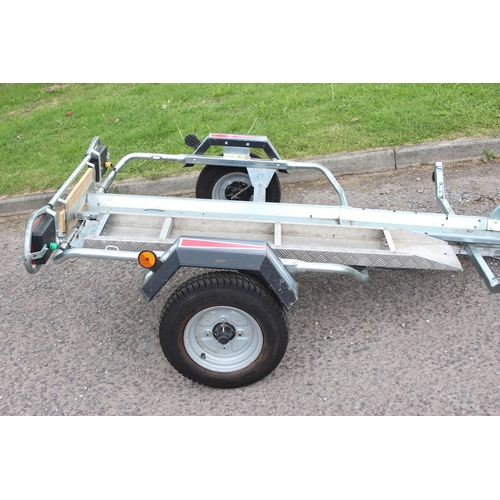 700A - 2016 Erde SAS single motorcycle trailer with lights, with tyres, breakaway chain, only used 5 or 6 t... 