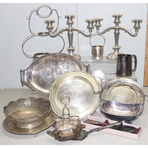 1006 - Qty of assorted antique and later silver plated items, approx 7kg gross