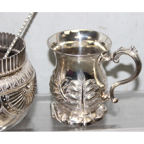 1024 - Qty of silver plated items to incl a cocktail swizzle spoon and bon bon dish