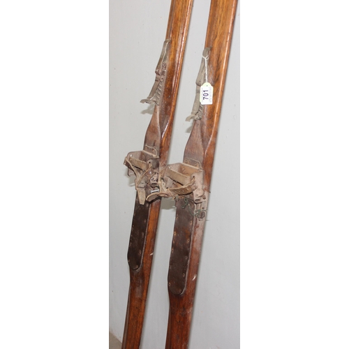 701 - Pair of Kandahar vintage wooden skis by A. Rossick? approx. 215cm long