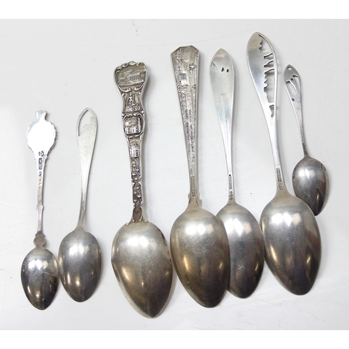 1057 - 7 assorted American Sterling silver collectors spoons to inc New York, Chicago etc, approx 106.19g g... 