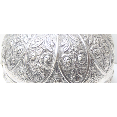 1078 - A large silver pumpkin shaped keepsake box, the exterior decorated with repousse flowers, the hinged... 