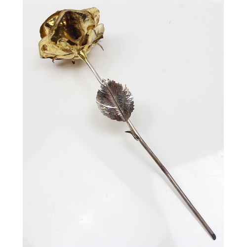 1099Q - An unusual solid silver and silver gilt rose, London 1978, makers mark poorly struck but believed to... 