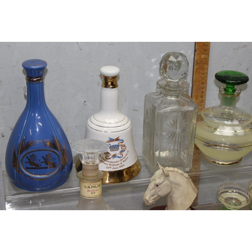 1787 - Qty of vintage and later glass and ceramics, to incl decanters, stoneware jars etc