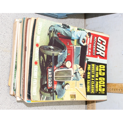 717 - Qty of vintage car and motoring magazines and an AA Car Maintenance Course in case