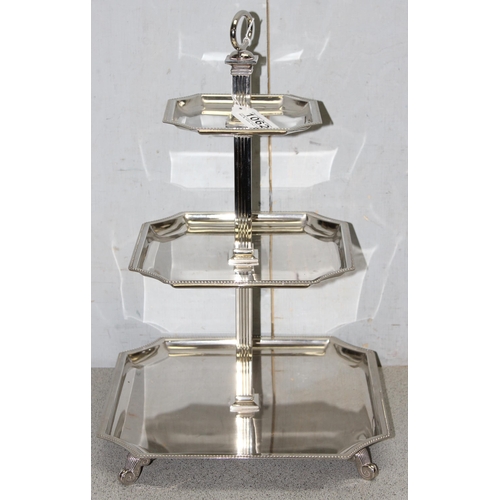 1062 - Silver plated cake stand by Godinger approx. 2kg