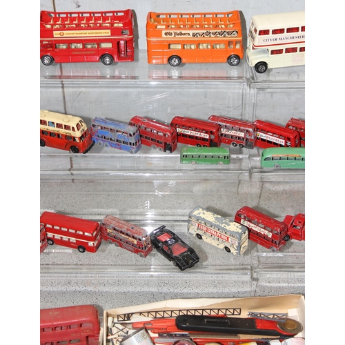 1510 - Qty of diecast toy vehicles and accessories to include Dinky, Matchbox and Corgi