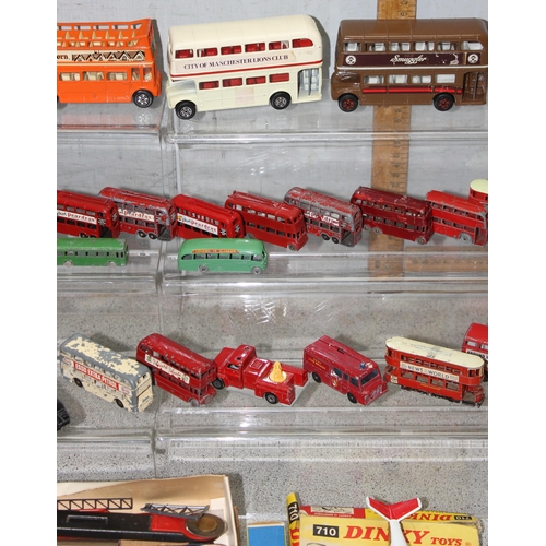 1510 - Qty of diecast toy vehicles and accessories to include Dinky, Matchbox and Corgi