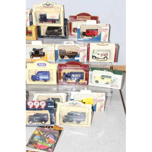 1513 - Qty of mostly boxed diecast collector model cars to include Days Gone, Matchbox and Lledo