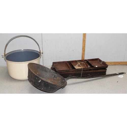 1749 - 4 vintage baking trays, a vintage enamel jam pan and a long handled frying skillet