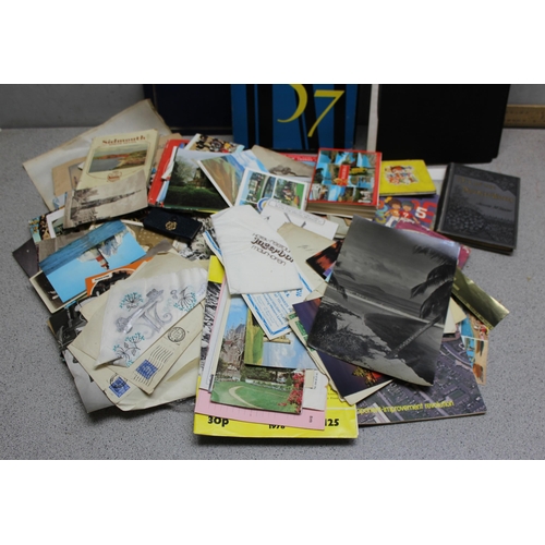 504 - Qty of mixed ephemera to include postcards, pictures and magazines