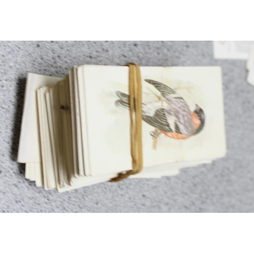 510 - Qty of vintage cigarette cards to include Grandee