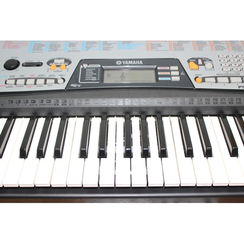 604 - Yamaha PSR175 keyboard in box