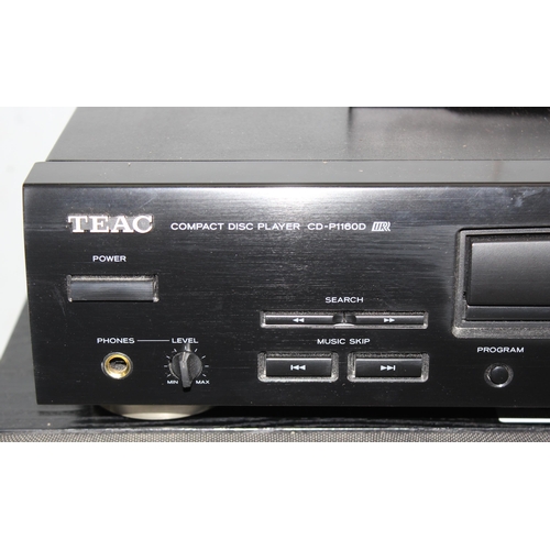 752 - TEAC compact disc player CD-P1160D and a pair of Interior 220S speakers