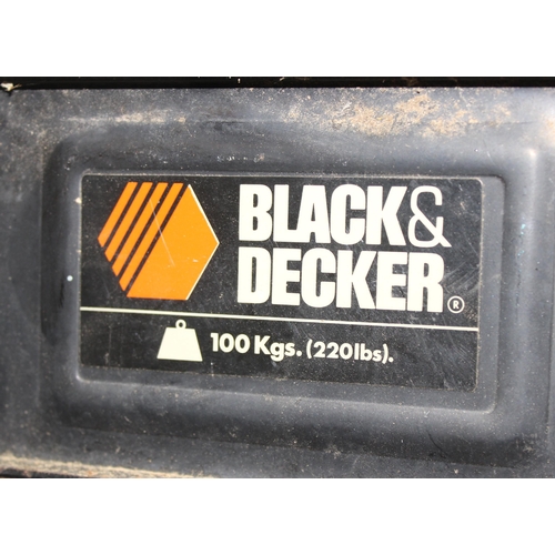 809 - Black and decker trolley