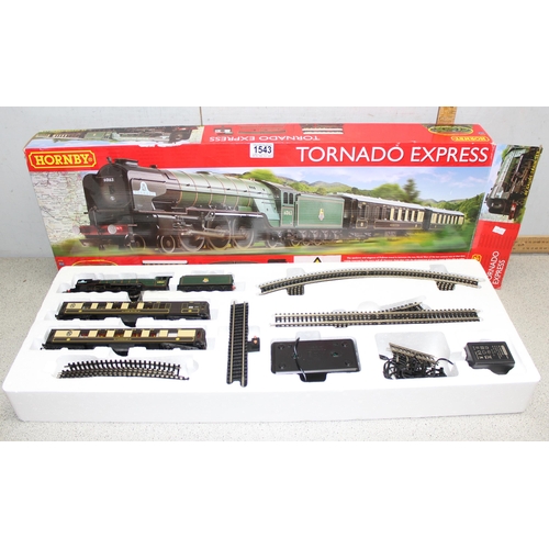 1543 - Hornby 'OO' gauge Tornado express train set in box