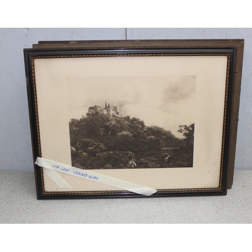 466 - 3 antique framed prints of important artworks to inc Rembrandt, each approx 55cm x 42cm