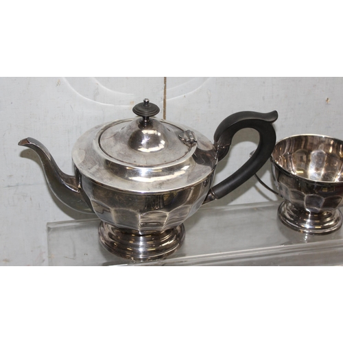 1065A - Qty of assorted vintage silver plated items to inc a silver plate tea set, a number of boxed cutlery... 