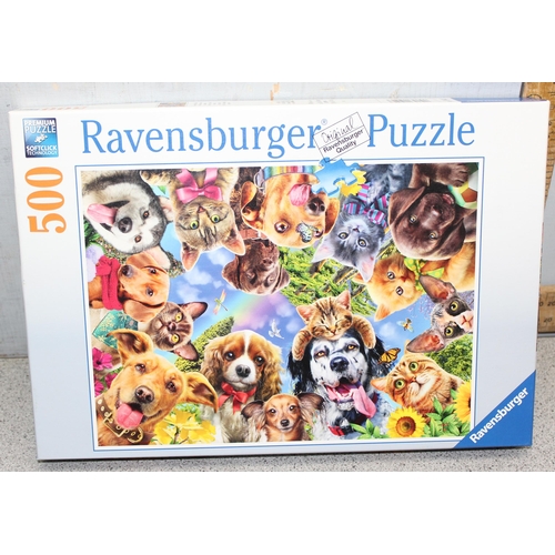 1552 - Large qty of jigsaw puzzles to include Gibson's and Ravensburger