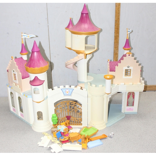 1553 - Playmobil Princess castle and some accessories