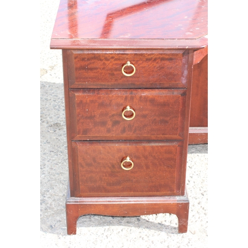 33 - An unusual retro Stag Minstrel dressing table with 6 drawers, approx 124cm wide x 65cm deep x 128cm ... 