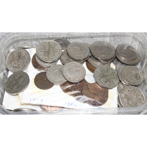 1239 - Qty of assorted 19th century and later British coins and commemorative crown coins, approx 1.6kg gro... 