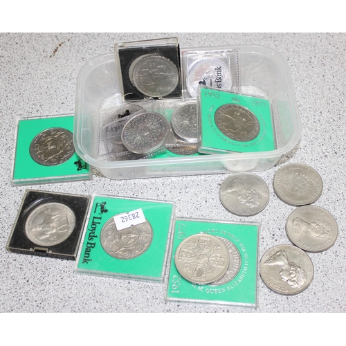 1239 - Qty of assorted 19th century and later British coins and commemorative crown coins, approx 1.6kg gro... 