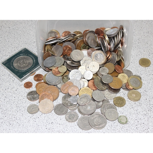 1244 - Qty of assorted mixed world coins, approx 1.9kg gross