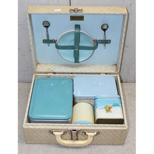 1719 - 2 vintage picnic sets, one by Brexton, and a picnic blanket