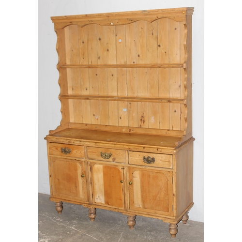 67 - An antique pine farmhouse country kitchen dresser, 3 drawers over 3 cupboards, approx 133cm wide x 4... 