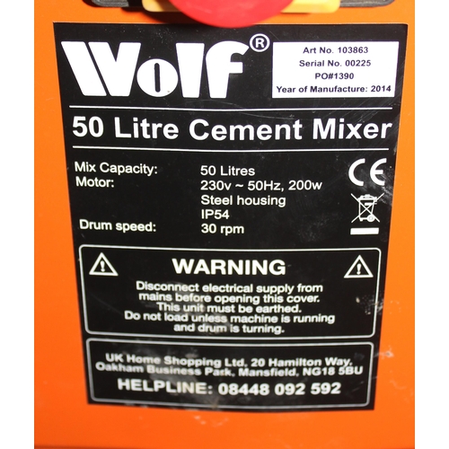 800 - Wolf 50 litre cement mixer