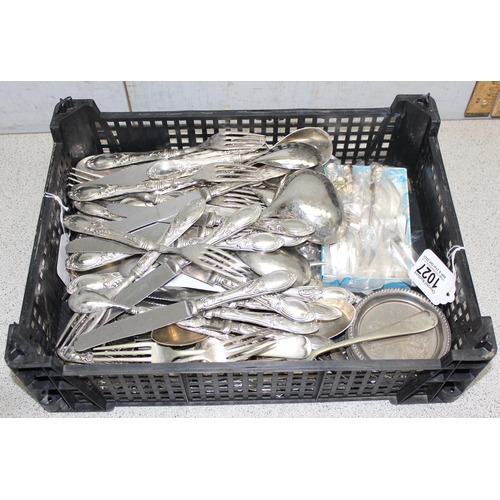 1027 - Qty of assorted silver plate and other cutlery, approx 5.9kg gross