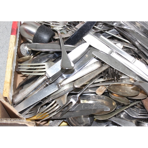 1028 - Qty of assorted silver plate and other cutlery, approx 7.2kg gross