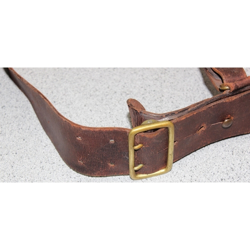 1431 - WW2 British Army officer's Sam Brown belt