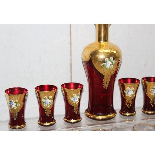 1617 - Qty of assorted retro shot glasses etc