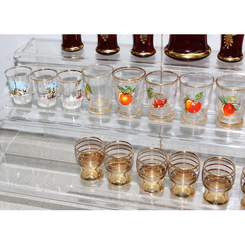 1617 - Qty of assorted retro shot glasses etc