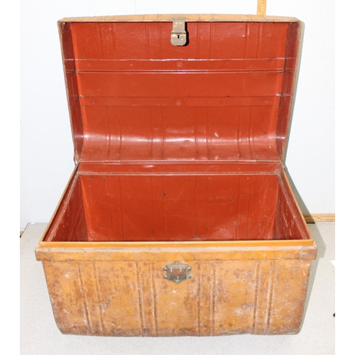 124 - Large vintage tin travel trunk, approx 74cm x 52cm x 52cm