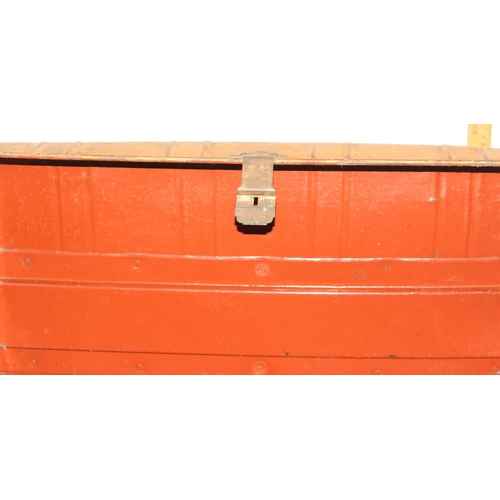 124 - Large vintage tin travel trunk, approx 74cm x 52cm x 52cm