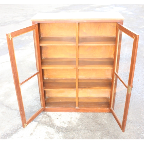 125 - Antique mahogany glass fronted 3 shelved bookcase, approx 100cm W x 35cm D x 128cm H