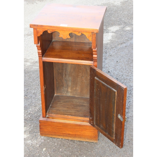 131 - An antique mahogany pot cupboard or bedside cupboard, approx 38cm W x 38cm D x 82cm H