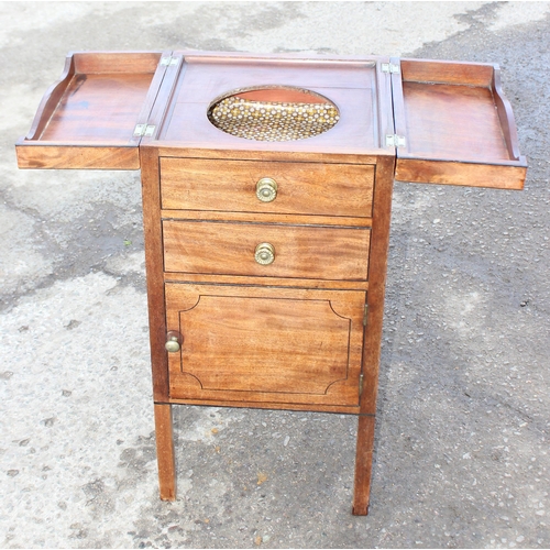 136 - Georgian mahogany and boxwood gentleman's wash stand, approx 40cm W x 40cm D x 84cm H