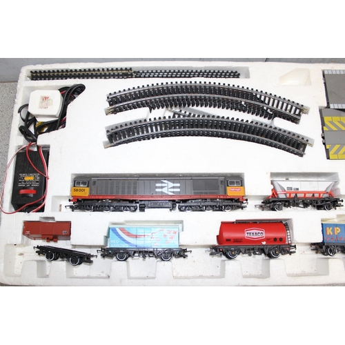 1552 - Vintage Hornby OO gauge Midnight Freight R674 train set, with some loose original packaging