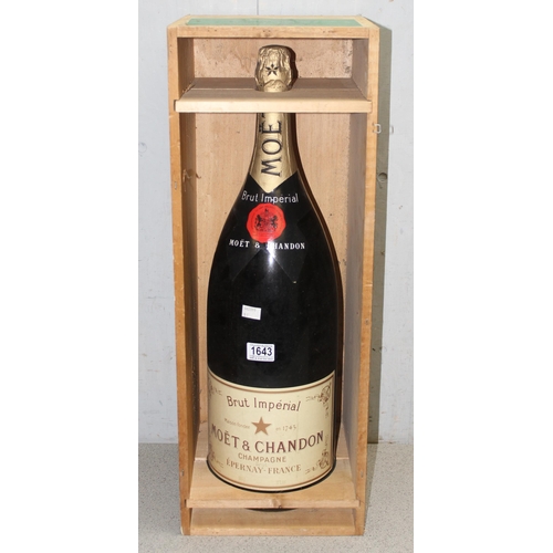 1643 - Moët & Chandon Salmanazar Brut NV Champagne 900cl (9 litre) in original wooden display box