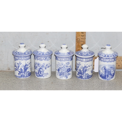 1792 - 5 Spode blue and white spice and herb jars, approx 12cm