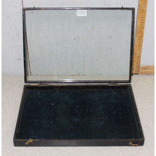 275 - A small black painted table top display cabinet, ideal for antiques fairs, approx 41cm x 29cm x 5.5c... 