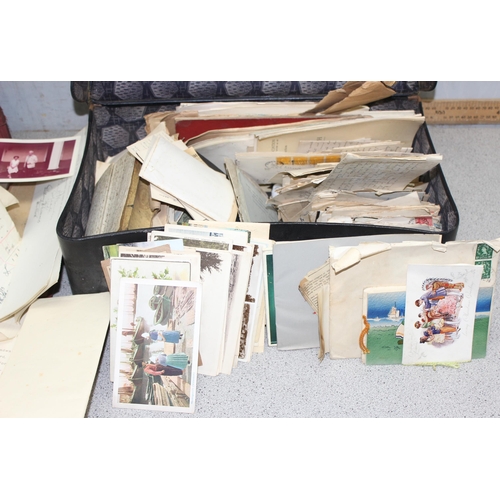 531 - Qty of mixed antique and later ephemera to incl postcards and letters