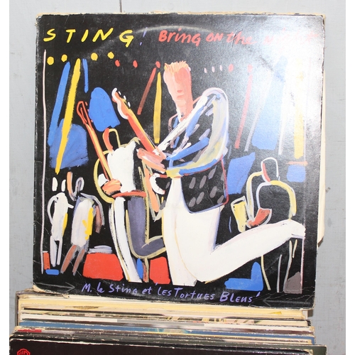 609 - Qty of vinyl records to incl Rolling Stones, The Who, Rod Stewart etc