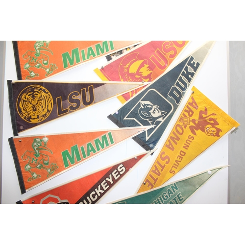 732 - Qty of vintage American sports wall pennant flags, mainly Baseball and American Football