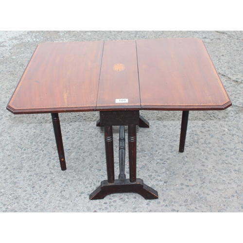 100 - Small mahogany Edwardian drop leaf Sutherland table with Sheraton revival inlay, approx 69cm W x 61c... 